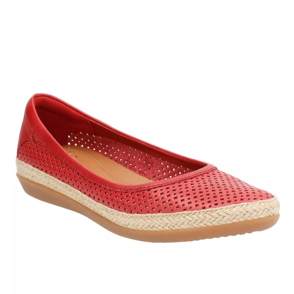 clarks danelly slip on